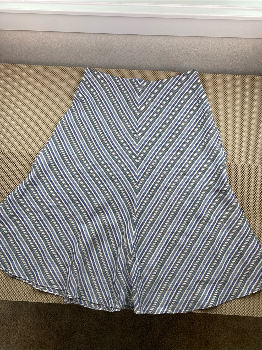 Banana Republic Blue & White Chevron-Stripe A-Line Skirt